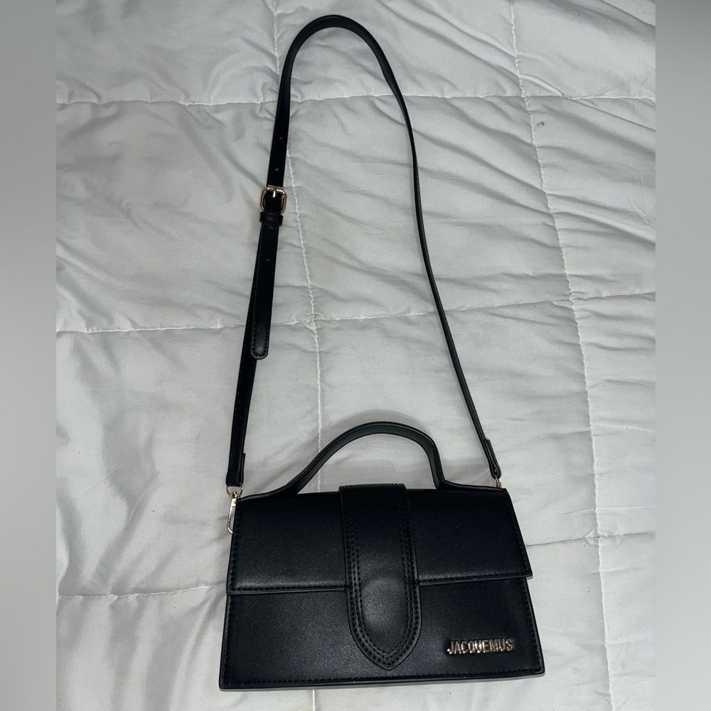 JQ Black crossbody